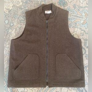 Filson Mackinaw Wool Vest Liner in dark brown